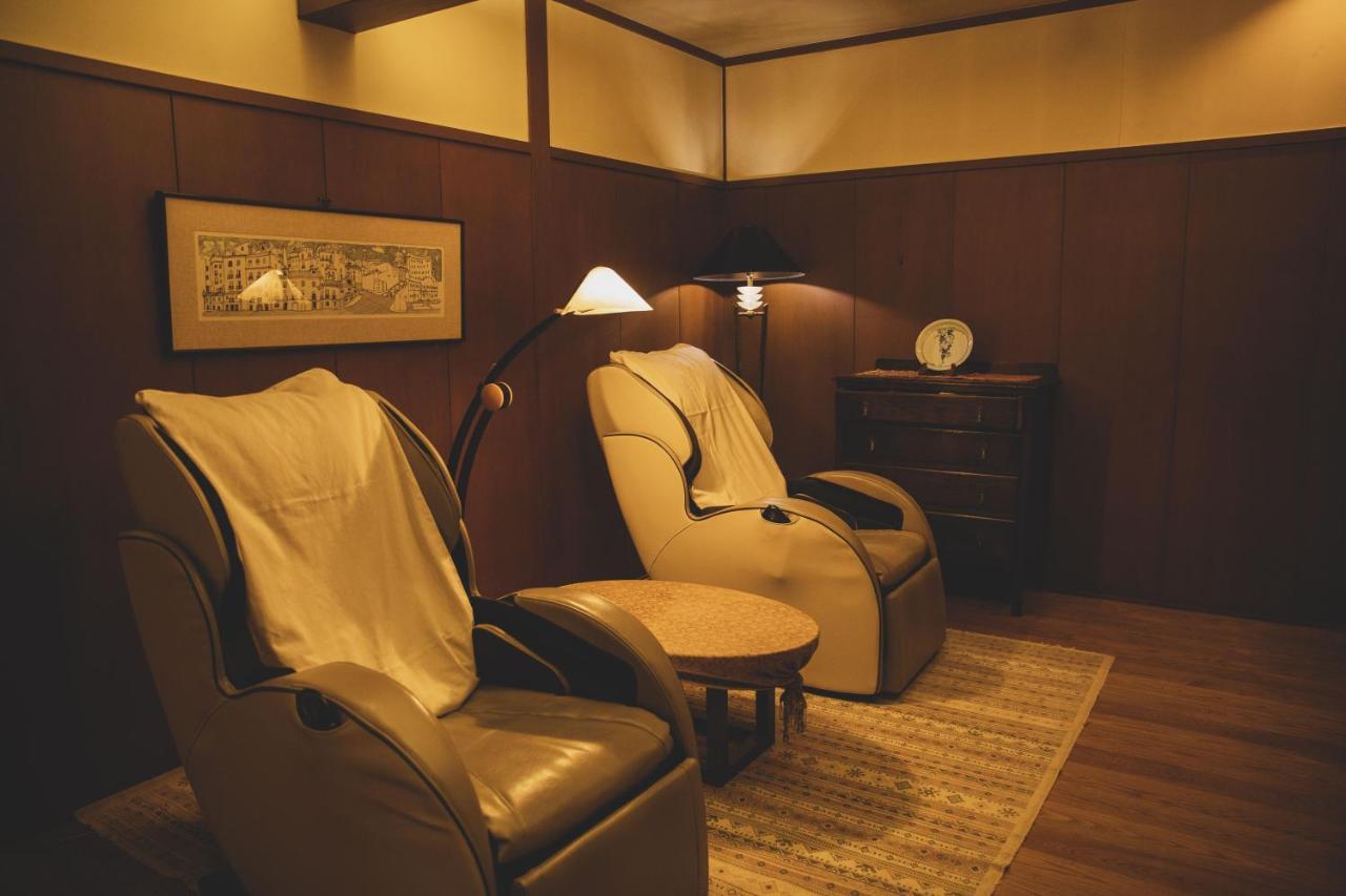 Arima Onsen Tocen Goshobo Hotel Kobe Exterior photo A massage room at a spa