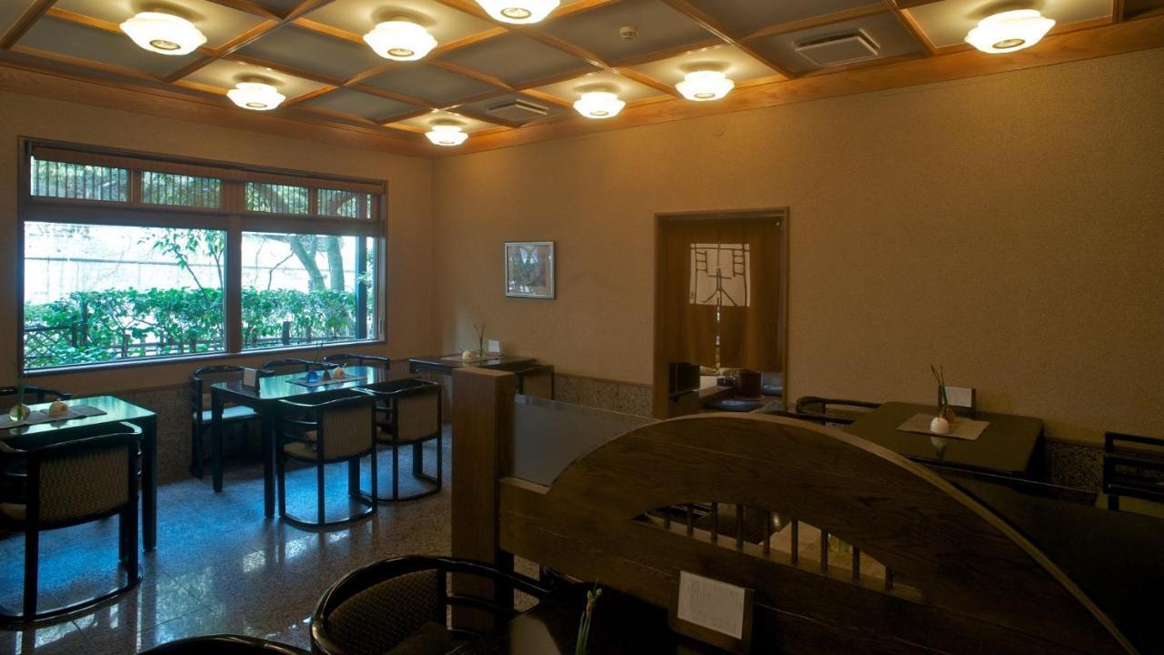 Arima Onsen Tocen Goshobo Hotel Kobe Exterior photo Interior of a soba restaurant in Tokyo