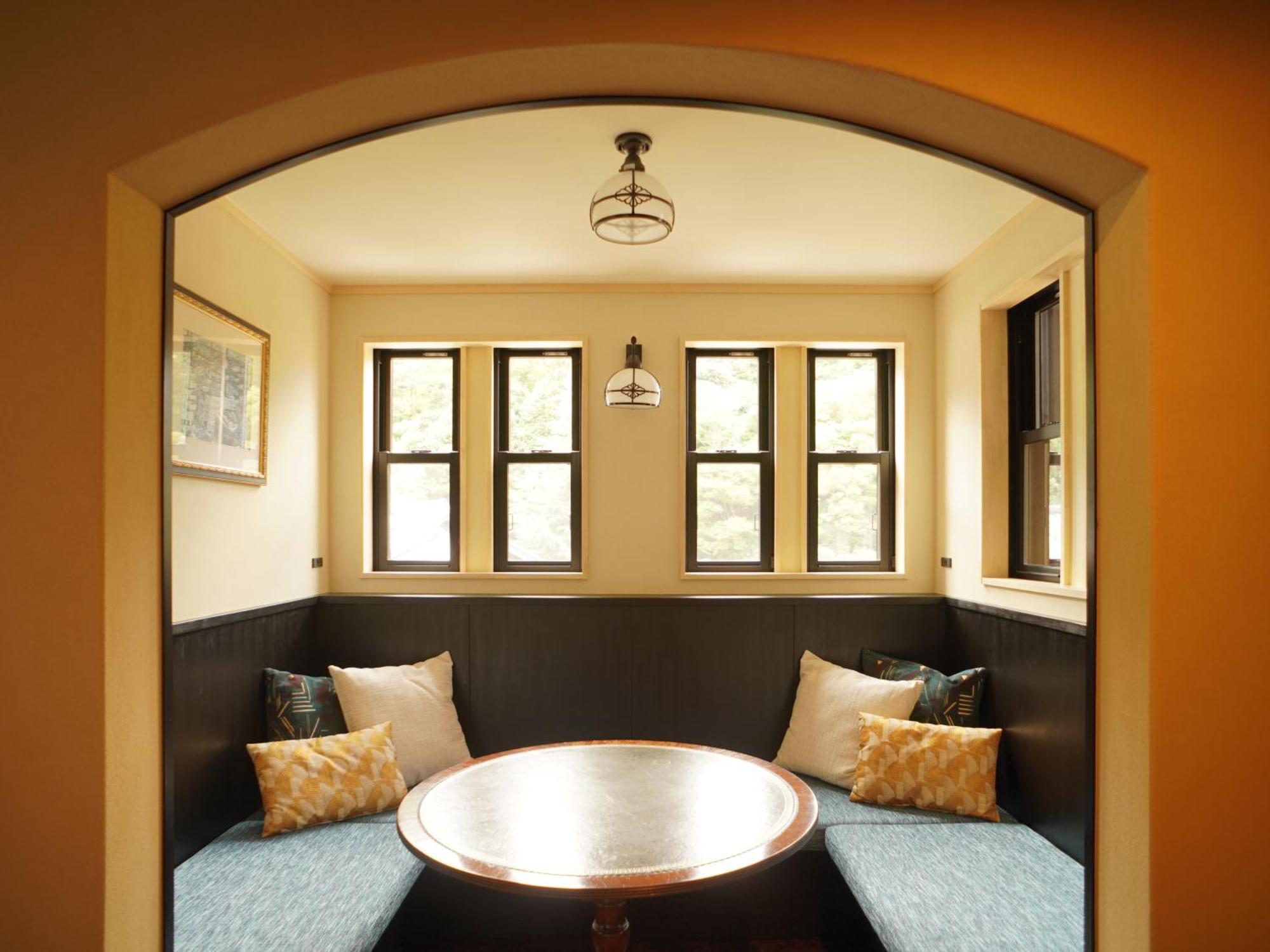 Arima Onsen Tocen Goshobo Hotel Kobe Room photo A window seat